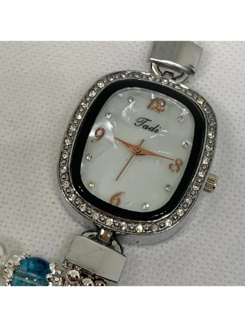 Women’s silver tone watch quartz 31mm mop dial beads adjustable band running